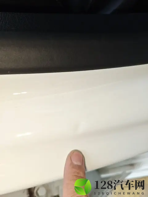 112万拿下白色奔驰A级，2021年一手车，都市白领通勤优选-1