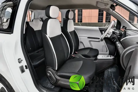 三款长安 Lumin 横评：看本质，这款车才是性价比的最优解-2