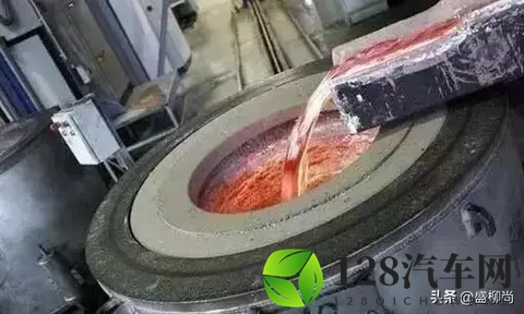 轮毂里灌沙子？劳斯莱斯背锅，流量在演戏-1