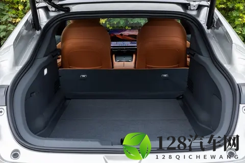 15 万级轿跑，标配激光雷达+四驱，还有哪些惊喜？-2