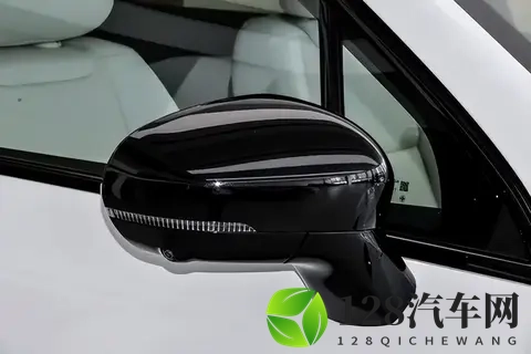 已有燃油车,还想加购家用六座?这台可能是最稳的选择-3