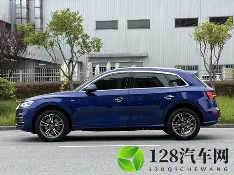 13万多拿下奥迪Q5L,18款蓝色SUV,圆你豪华品牌梦!-3