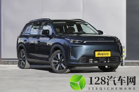 增程车 “油老虎” 标签碎了!AION i60 12 万级开出旗舰质感-3