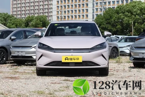 自主品牌纯电中型轿车对比,深蓝L06和秦L EV该如何选择?-1