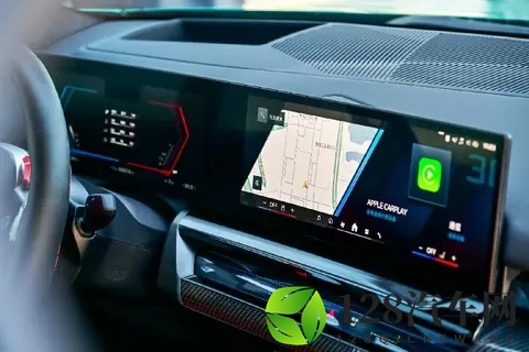 V8双涡轮增压+插电，强大的背后是坚持还是妥协？试驾BMW M5！-1