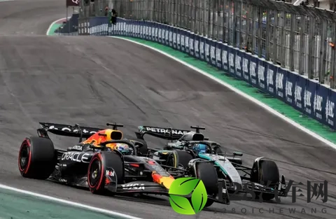 从维修区到领奖台！全球媒体齐声赞叹：“维斯塔潘，天才怪物！”-3