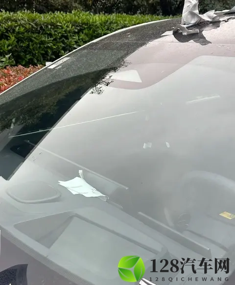 纯电动大六座,会用华为技术吗?疑似日产N8谍照曝光-2