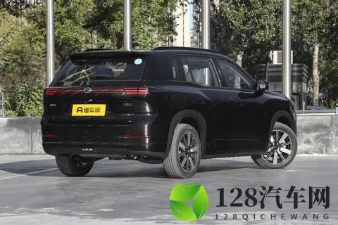 增程车 “油老虎” 标签碎了!AION i60 12 万级开出旗舰质感-2