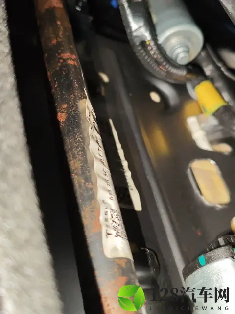 56秒破百!代步通勤利器——二手特斯拉Model3-2