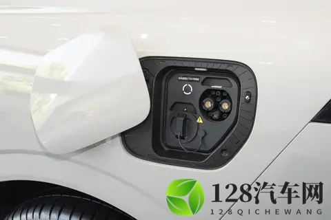 星纪元ET购车指南:大五座SUV选购攻略,适合家庭出行-1