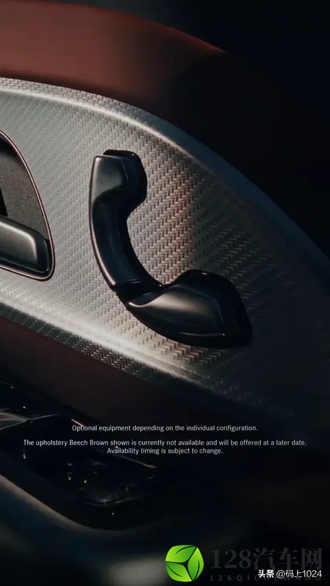 梅赛德斯奔驰新GLB内饰大改！三联屏+可变天窗，后排空间升级-1