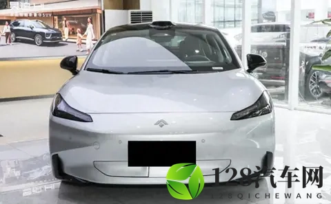 有亮点但不多，广汽昊铂GT推出新车型，提高销量恐怕有点难-1