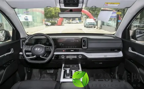 1218万元起，百公里油耗不到8L，26款现代iX35值得选吗？-2