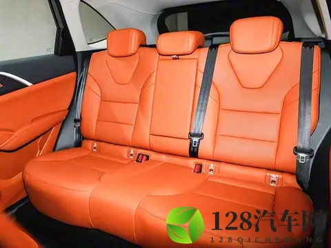 哈弗H6L将于11月18日正式上市 车身加长155mm升级中型SUV定位-3