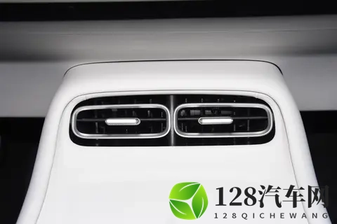 长安启源A06携大空间与高效补能入场，能否打动精打细算的用户？-3