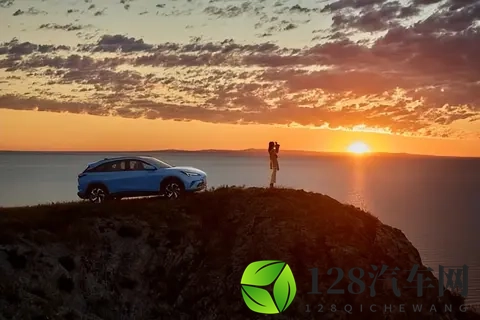 高速上的“老司机”？体验T5的自动变道超车！-3