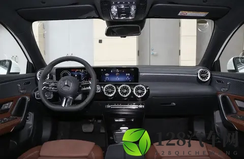 奔驰A级选购指南!请放弃25万的A180L丐版,多花244万上A200L吧-3