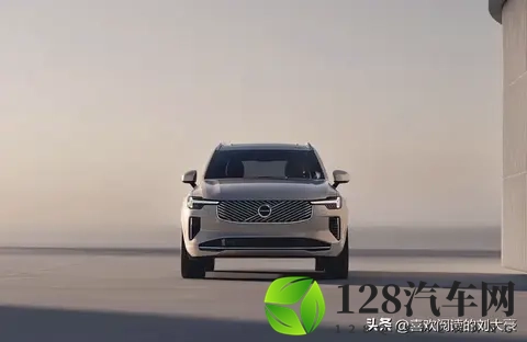 沃尔沃憋大招！6389万起新车上市，空间升级碾压同级家用SUV-1