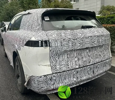 纯电动大六座,会用华为技术吗?疑似日产N8谍照曝光-1