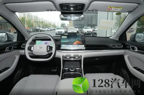 优惠后688万起，银河星耀6重拳出击，值得选吗-3