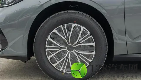 限时688万，银河星耀6上市，油耗28L，标配400V快充-3