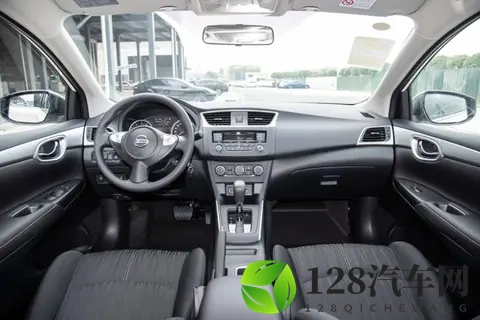 8万预算买燃油轿车，能看的就这三款-3