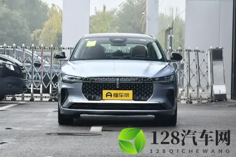 美式豪华首选:林肯 Z 尊悦版 vs 尊尚版选谁?-3