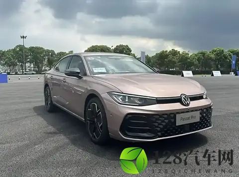 新能源时代,燃油车杀了个回马枪,为啥?-2