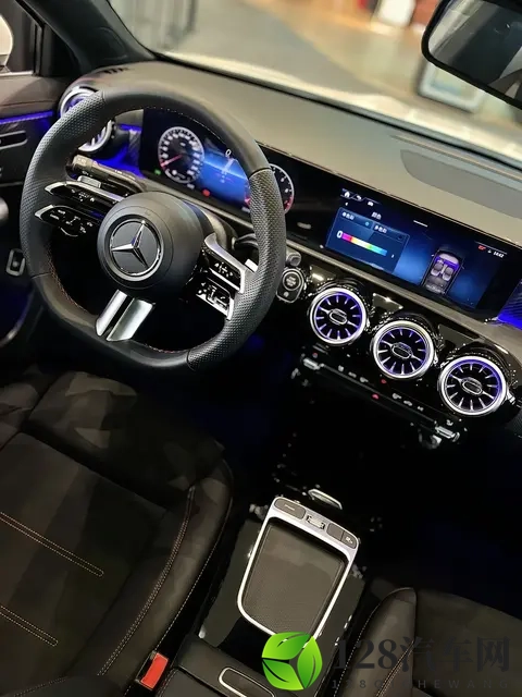 从设计到配置：奔驰 A 级的入门豪华价值解读-3