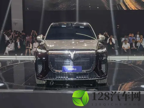 岚图泰山来了，华为系统上车，中产家庭要换车了-1