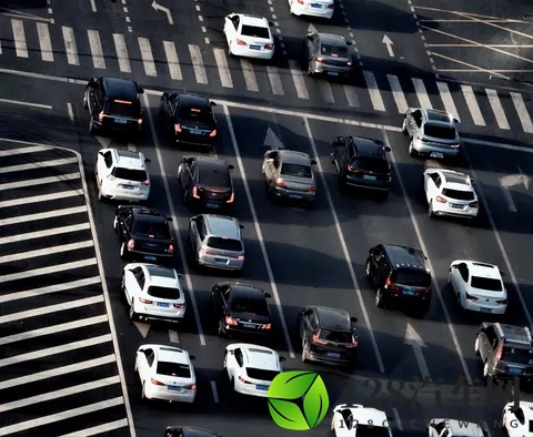 车主注意：油价连跌后迎反弹？-3