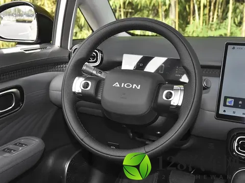 广汽埃安UT super上市，电池租用购车价499万元起，京东独家销售-2