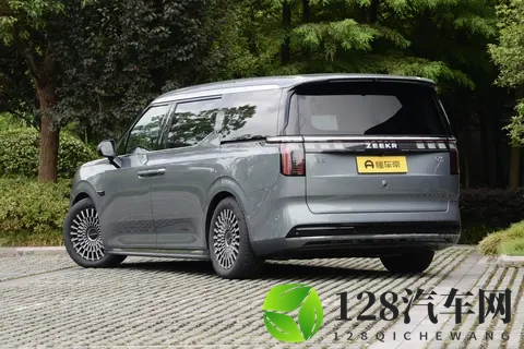 别乱买！给家人双十一的礼物，是极氪009这样的好车-2