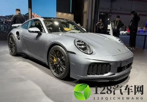 保时捷：新款轿跑登陆中国市场，这才叫“硬实力”！-1