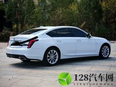 22年凯迪拉克CT5,28T豪华型,48万公里,1458万还值吗?-2