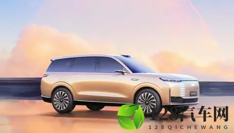 奇瑞又一款大型SUV上市，1899万起，车长52米，续航超1400km！-2