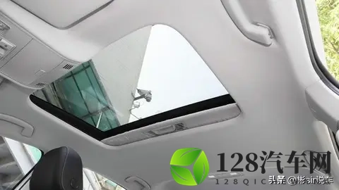 2026款宝来悄然调整，车内氛围灯不见了？-3