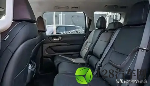 日产途乐降价8万!硬派越野的绝唱还是新生?-3