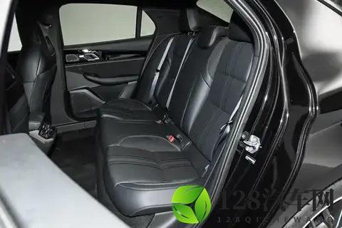 272马力+爱信8AT，提速65秒，限时1038万起，全新领克03如何？-2