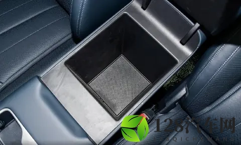 1798万起的硬核SUV，方程豹钛7为何首月销量破两万？-1