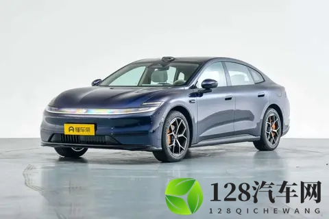 【网通社快报】宁德时代与广汽集团签署十年战略合作协议，聚焦智能底盘与换电生态-1