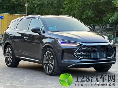 方程豹充电桩事件，盘点比亚迪“天才”设计师，有哪些神来之笔-1