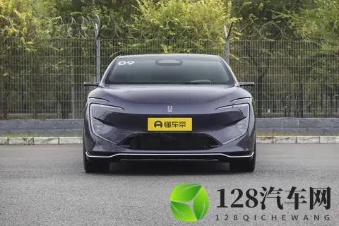 30万级纯电家轿，阿维塔12四激光版，实力诠释何为豪华！-1