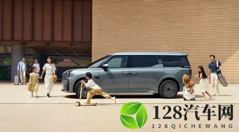 三代同堂开极氪009，全家人都满意，家用MPV就该这么选-3