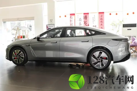 11月买车的看过来！星纪元ES优惠大，配置还升级，别错过！-3