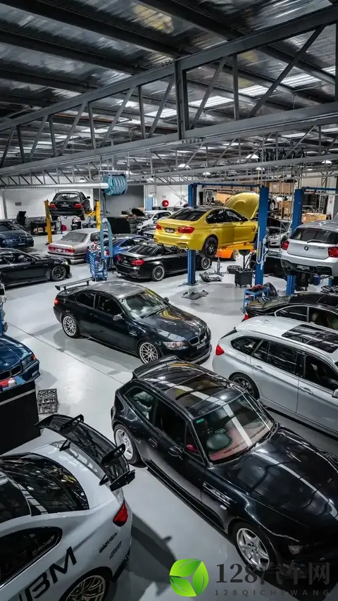 年轻人疯抢“阑尾车”：半价哪吒、12万高合，是赌徒还是清醒？-2