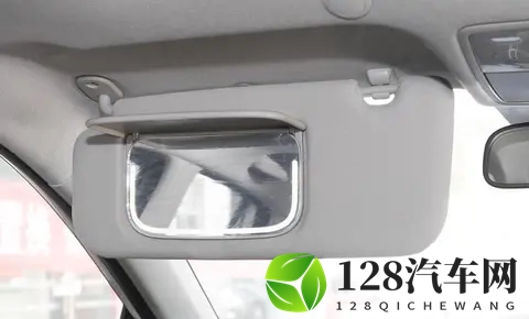 26款起亚奕跑上市：14L+CVT驾驶平顺，补贴后608万元起售-3