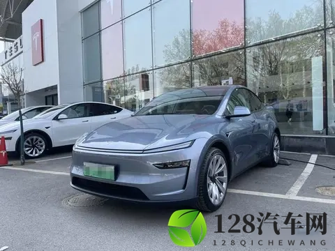 小米登顶，燃油车挣扎，六边形战士杀出重围！-1