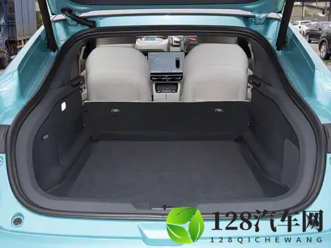 限时价1399万起，标配激光雷达+8295P芯片 东风奕派eπ007+上市-3