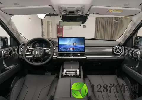 汽 _ 柴 _ 混动三动力！2498 万起的新款坦克 400 诚意够吗？-3